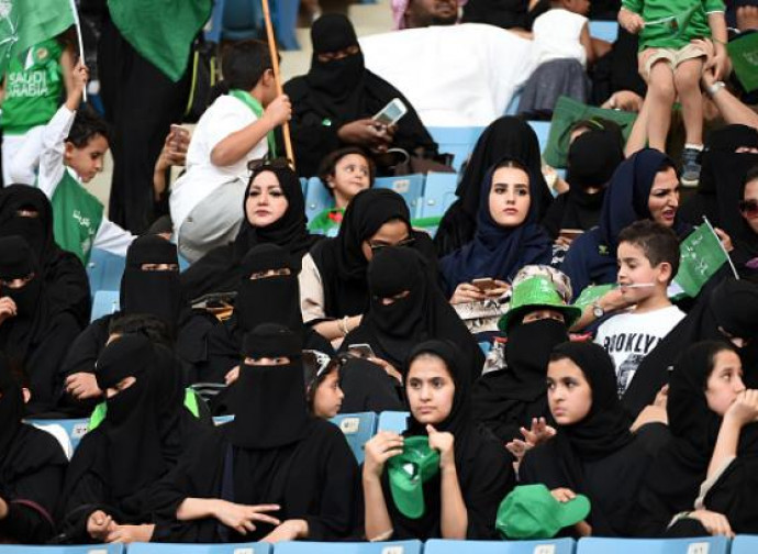 Donne saudite allo stadio Donne saudite allo stadio