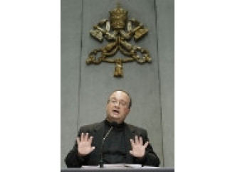 Monsignor Scicluna difende la famiglia a Malta