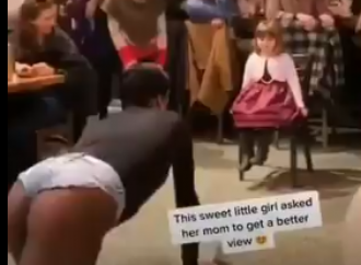 Bimba terrorizzata di fronte a ballo trans