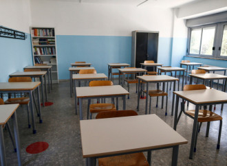 Tenta il suicidio a scuola: il vero problema non è il voto