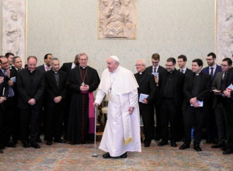 Francesco e i seminaristi di Barcellona, il giallo del discorso cambiato