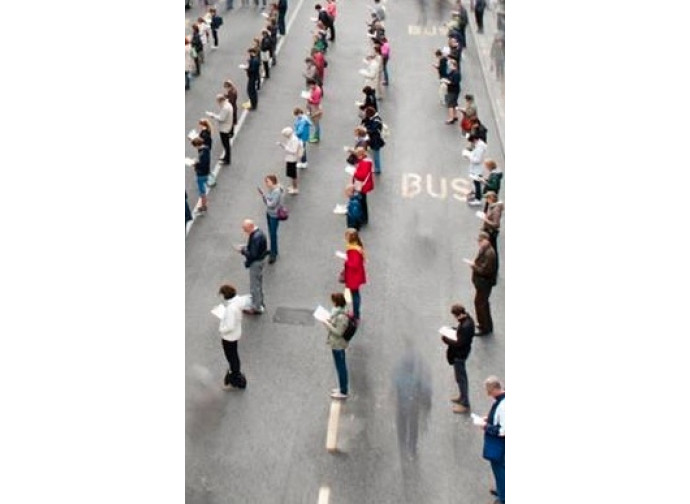 Una veglia delle Sentinelle in piedi Una veglia delle Sentinelle in piedi