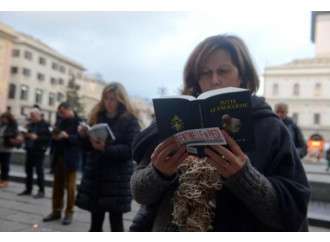 Nuova politica?
Solo con una 
pre-politica nuova