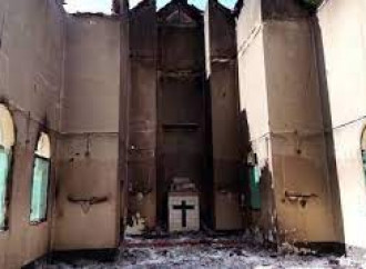 Rasa al suolo dai jihadisti una parrocchia cattolica in Mozambico