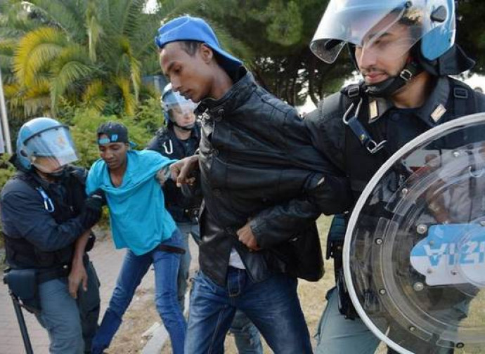 Immigrazione e criminalità Immigrazione e criminalità
