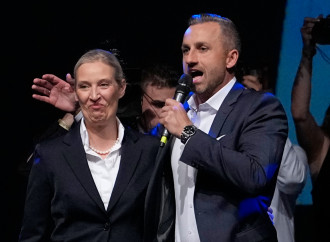 Alice Weidel (leader di AfD) con Ulrich Sigmund (candidato nella Sassonia Anhalt) (AP)