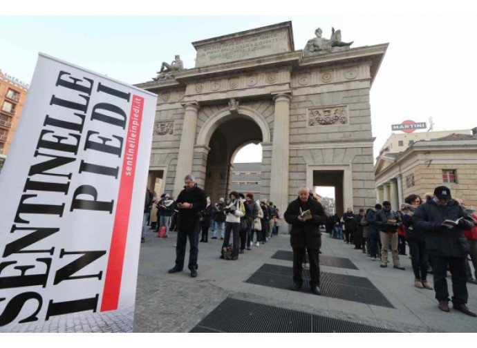 Sentinelle in Piedi