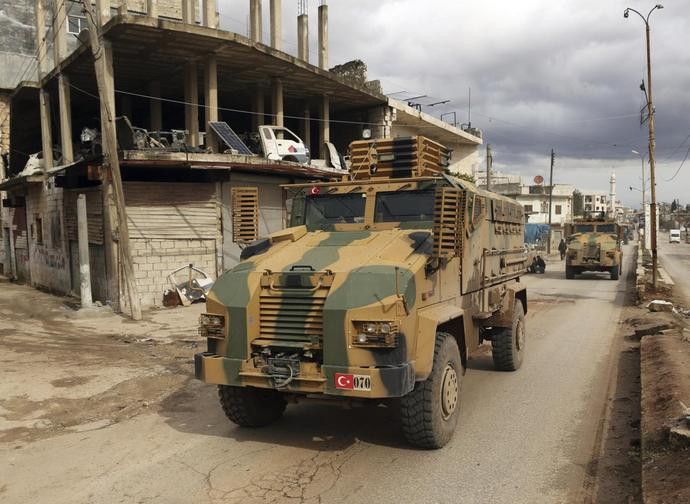 Mezzi turchi entrati nella provincia di Idlib (Siria) Mezzi turchi entrati nella provincia di Idlib (Siria)