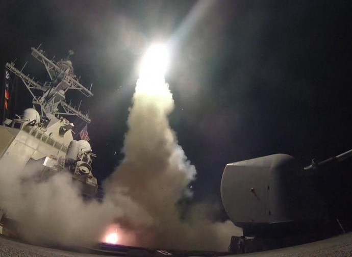 Lancio di missili sulla Siria