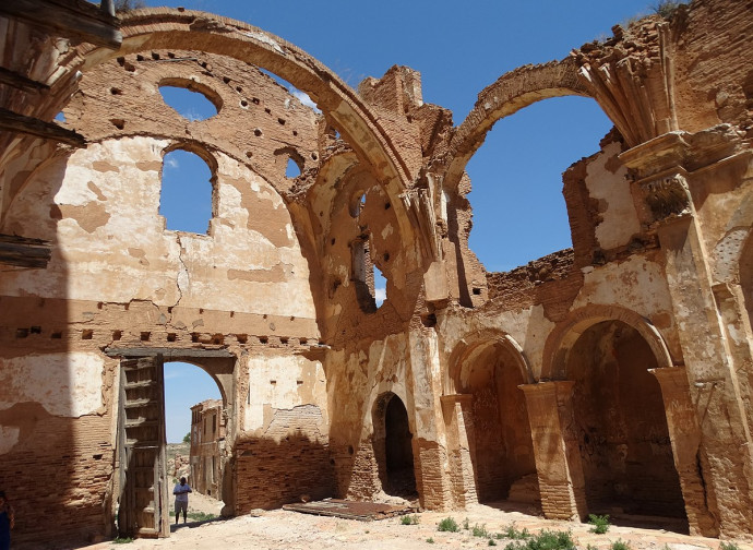 La chiesa di San Martino a Belchite, distrutta durante la Guerra Civile