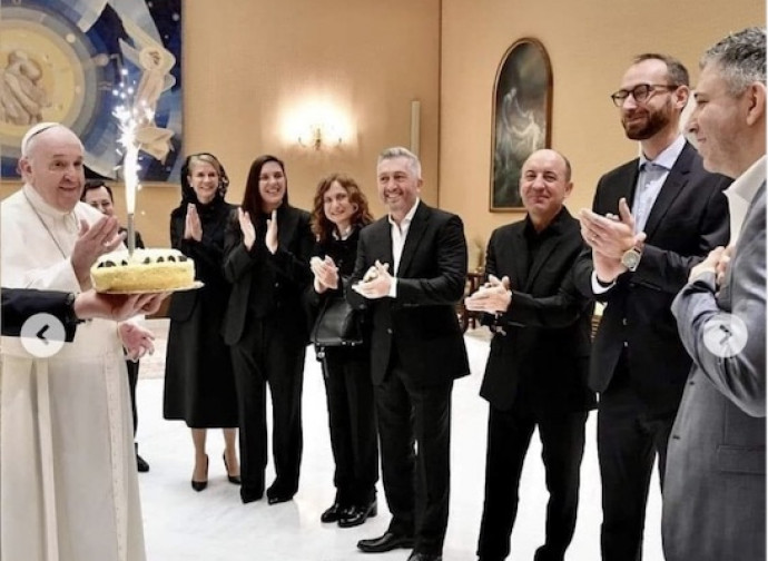 Il compleanno vaticano del regista del docufilm Francesco