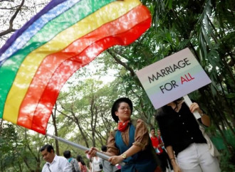 Thailandia verso le "nozze" gay
