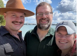 Ora anche tre papà gay. E non è finita