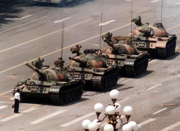 La foto simbolo degli eventi di piazza Tienanmen