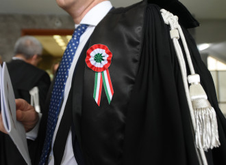 Nuova offensiva giudiziaria, toghe in campagna elettorale per il referendum