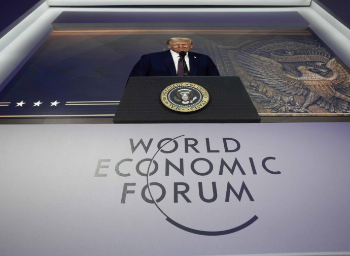 Trump in videoconferenza a Davos (La Presse) Trump in videoconferenza a Davos (La Presse)