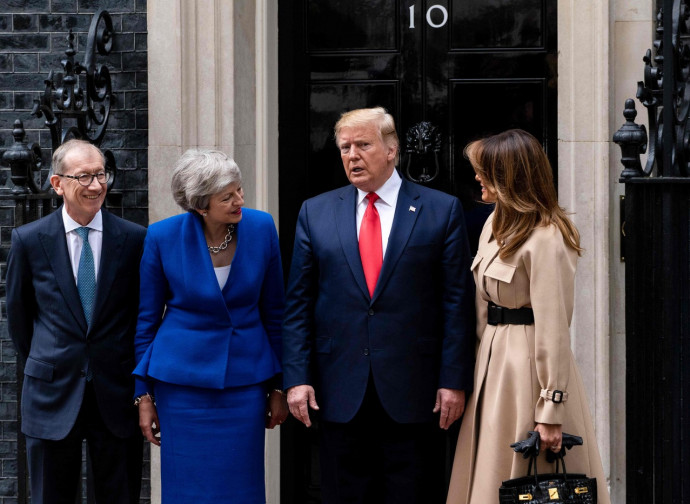 Theresa May e Donald Trump, con i rispettivi consorti Theresa May e Donald Trump, con i rispettivi consorti