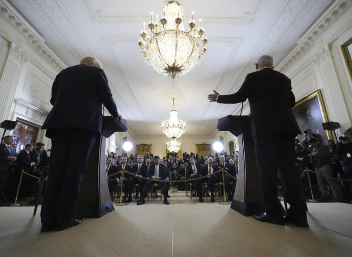 Trump e Netanyahu incontrano la stampa (La Presse) Trump e Netanyahu incontrano la stampa (La Presse)