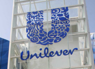 Unilever: niente più shampoo per capelli normali
