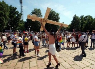 «Parata dell’orgoglio» o sfilata dell’odio?