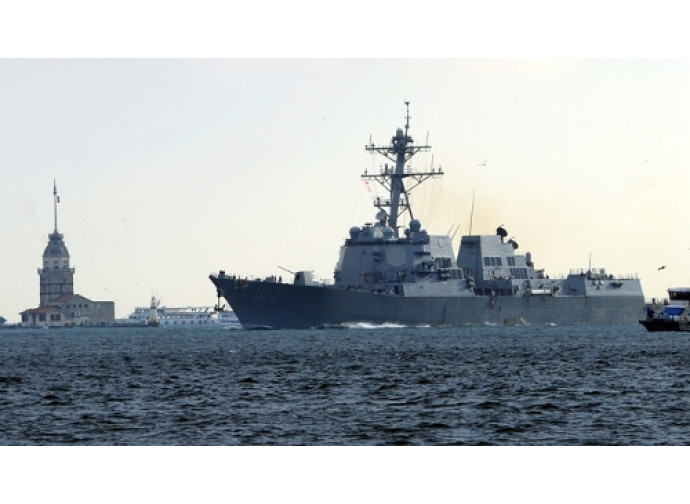 Lo Uss Truxton entra nel Mar Nero Lo Uss Truxton entra nel Mar Nero
