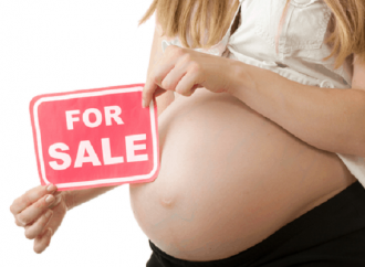 Bergamo, mozione contro l’utero in affitto