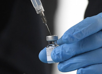 Covid e mortalità, l’immunità naturale meglio dei vaccini