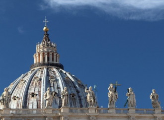 Curia, conti in rosso ma pubblici (sulle orme di Pell)