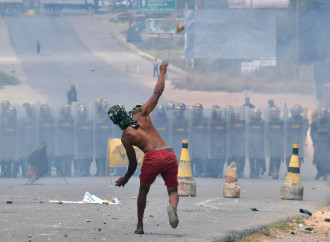 Venezuela: spari contro gli aiuti umanitari, rivoluzione più vicina