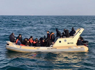 In aumento gli emigranti illegali che tentano la traversata della Manica