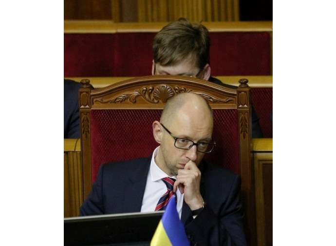 Il premier dimissionario Yatseniuk Il premier dimissionario Yatseniuk