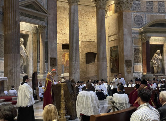 I "grillini" ecclesiali non risparmiano neanche Zuppi